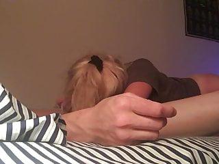 Blondine macht Liebe mit ihrem Freund