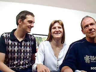 Deutsche Frau lässt sich von Fremden ficken