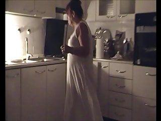 Anale Penetration im Netz mit der italienischen Oma Anni Trinity die sich anal ficken lässt